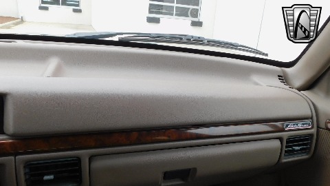 1996 Ford Bronco image 52