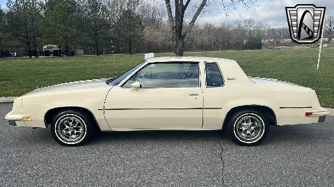 1984 Oldsmobile Cutlass image 3