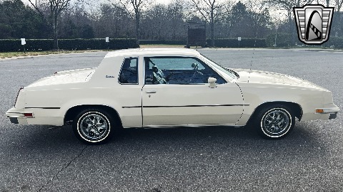 1984 Oldsmobile Cutlass image 7