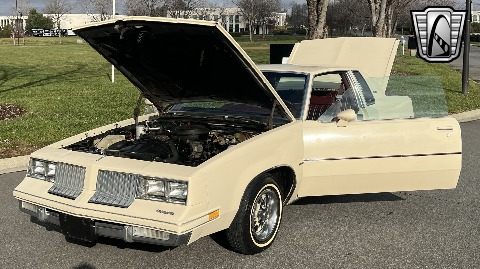 1984 Oldsmobile Cutlass image 9