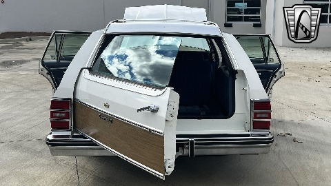 1984 Chevrolet Caprice image 13