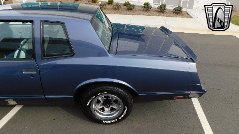 1983 Chevrolet Monte Carlo image 35