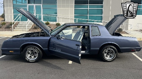 1983 Chevrolet Monte Carlo image 11
