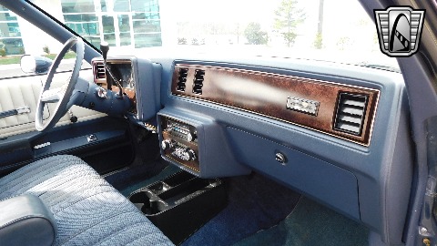 1983 Chevrolet Monte Carlo image 25