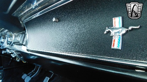 1965 Ford Mustang image 6