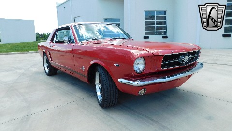 1965 Ford Mustang image 98