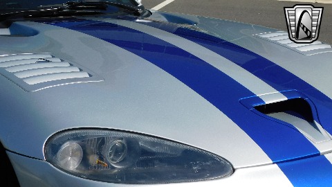 1999 Dodge Viper image 30