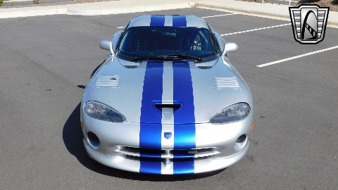 1999 Dodge Viper image 32