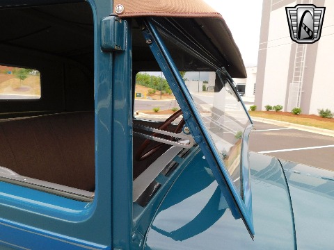 1928 Ford Model A image 97