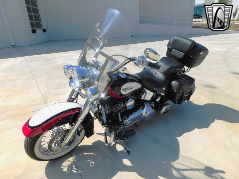 2007 Harley Davidson FLSTCI image 3
