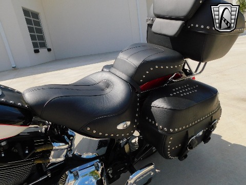 2007 Harley Davidson FLSTCI image 32