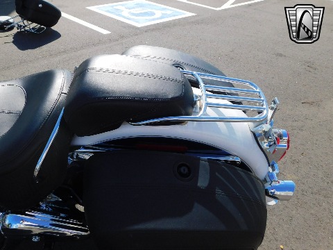 2007 Harley Davidson Softail Deluxe image 32