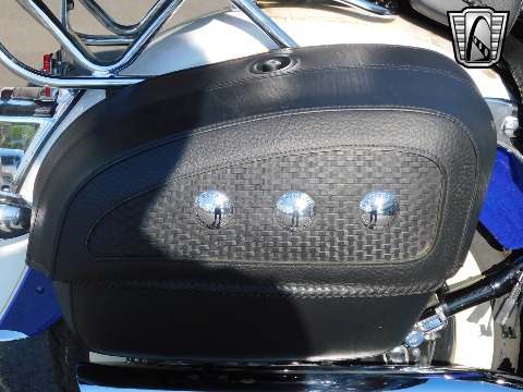 2007 Harley Davidson Softail Deluxe image 10