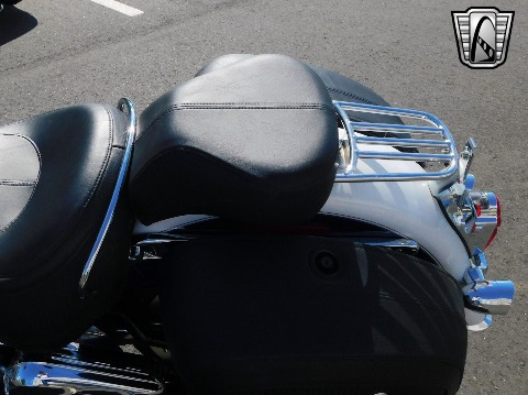 2007 Harley Davidson Softail Deluxe image 41