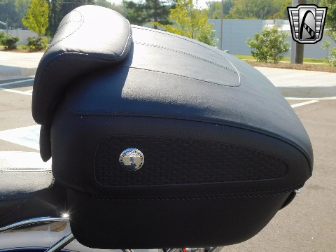 2007 Harley Davidson Softail Deluxe image 16