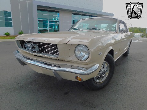 1966 Ford Mustang image 3