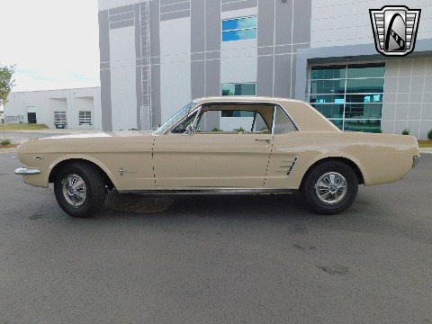 1966 Ford Mustang image 4