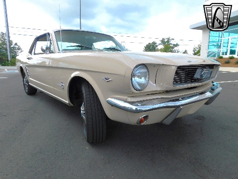 1966 Ford Mustang image 9