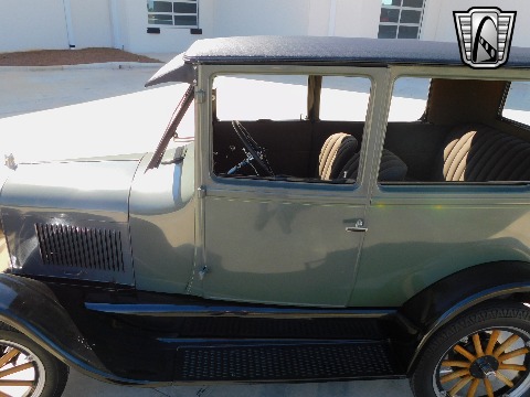 1926 Ford Model T image 13