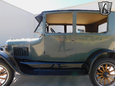 1926 Ford Model T image 14