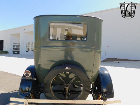 1926 Ford Model T image 20