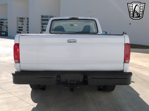 1995 Ford F150 image 4