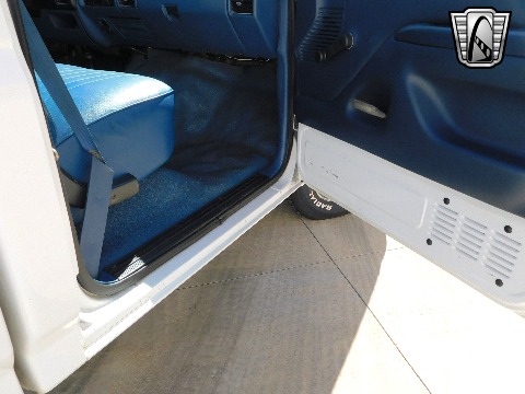 1995 Ford F150 image 39