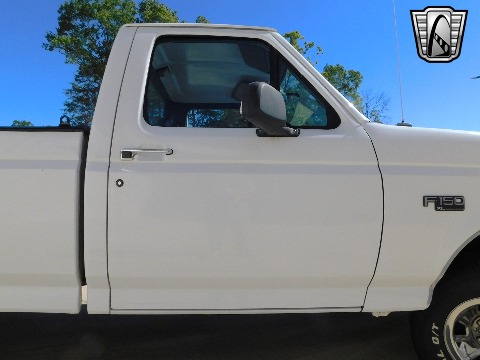1995 Ford F150 image 25