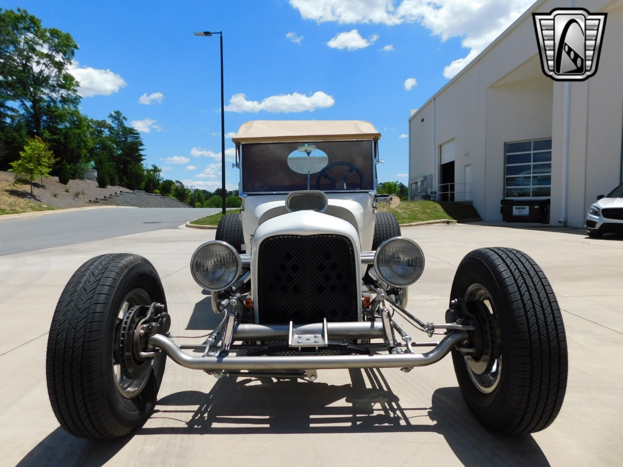 1923 Ford T-Bucket Hot Rod 3