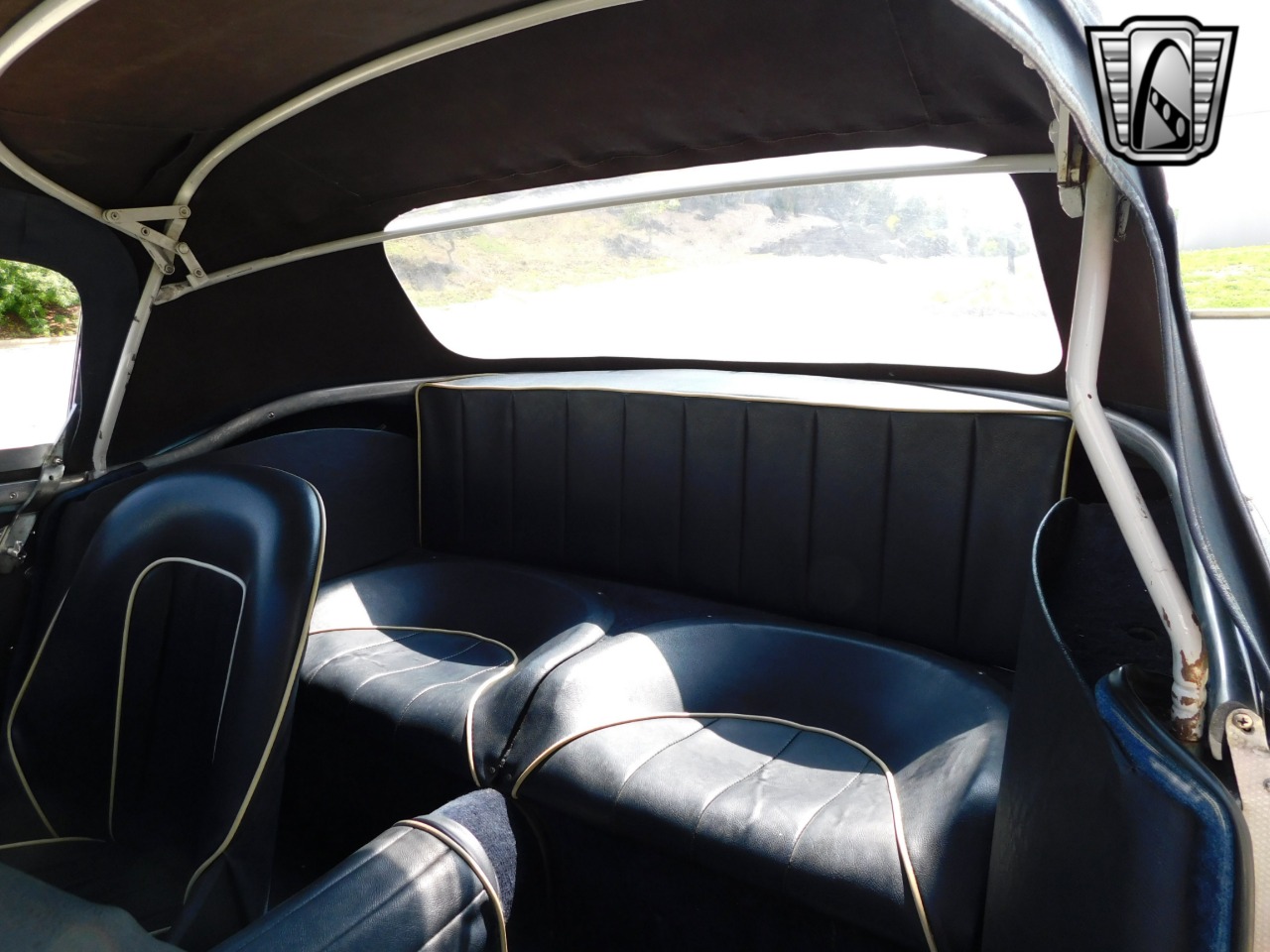 1961 Austin-Healey 3000 25