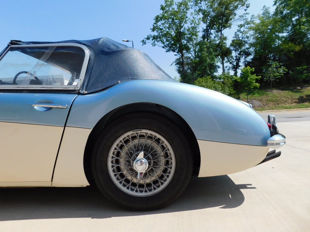 1961 Austin-Healey 3000 40