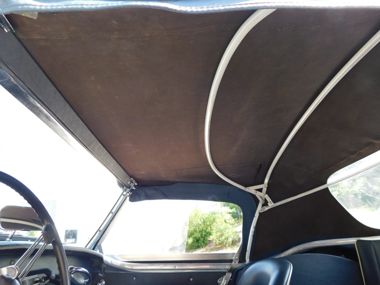 1961 Austin-Healey 3000 27