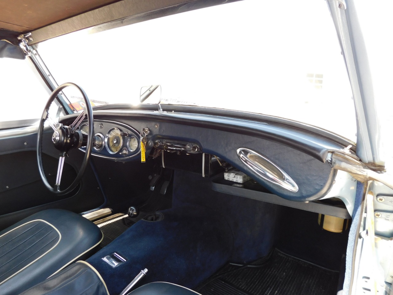 1961 Austin-Healey 3000 28