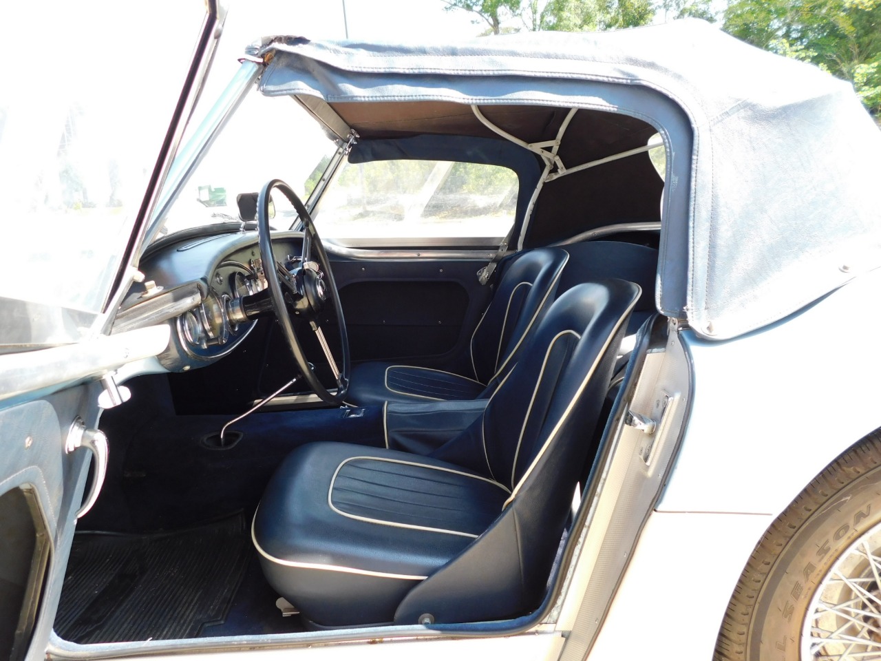 1961 Austin-Healey 3000 86