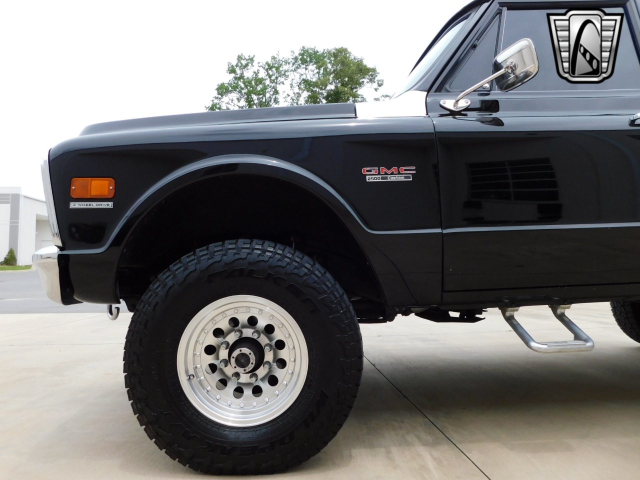 1972 GMC Suburban 37