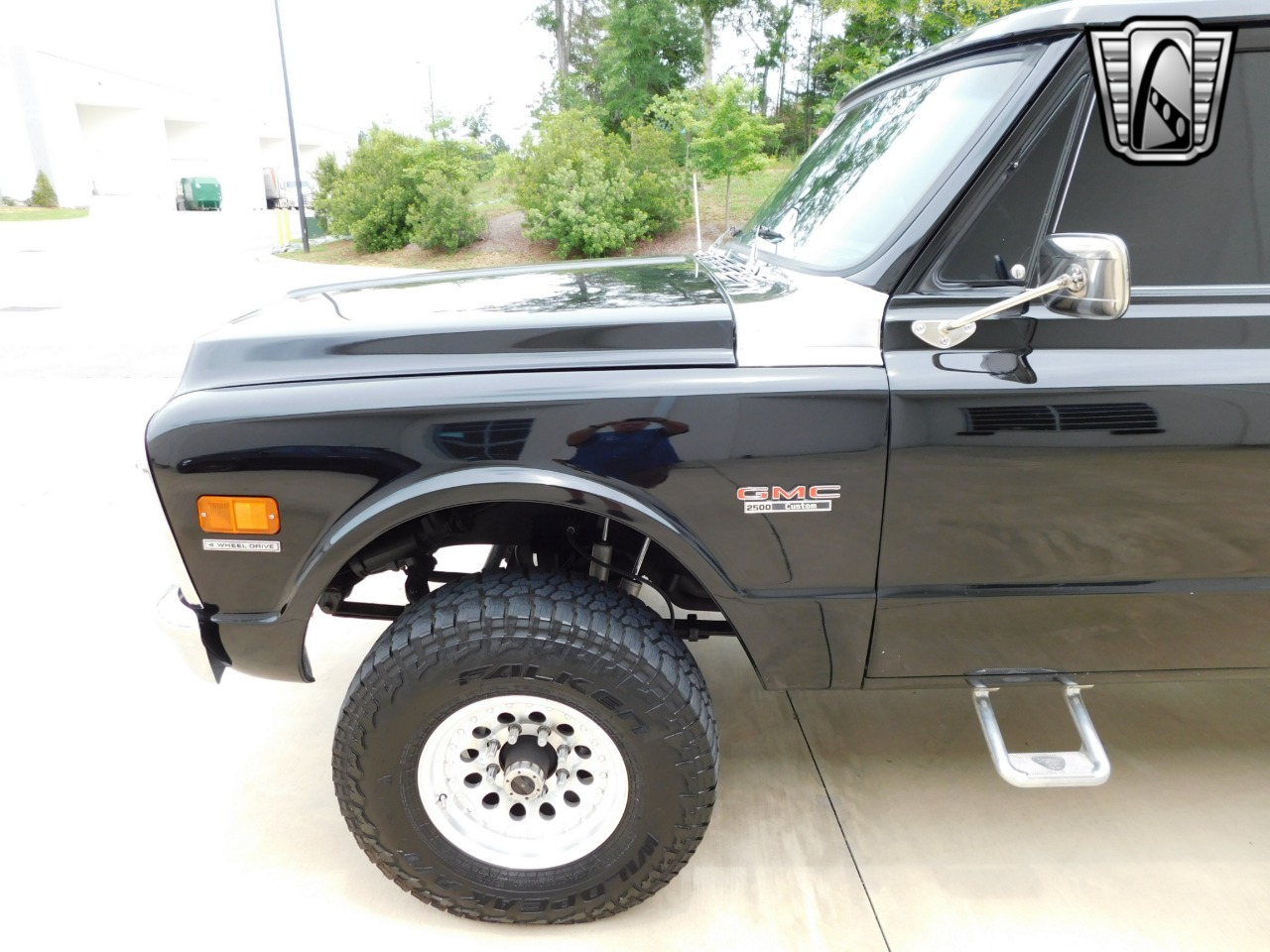 1972 GMC Suburban 38