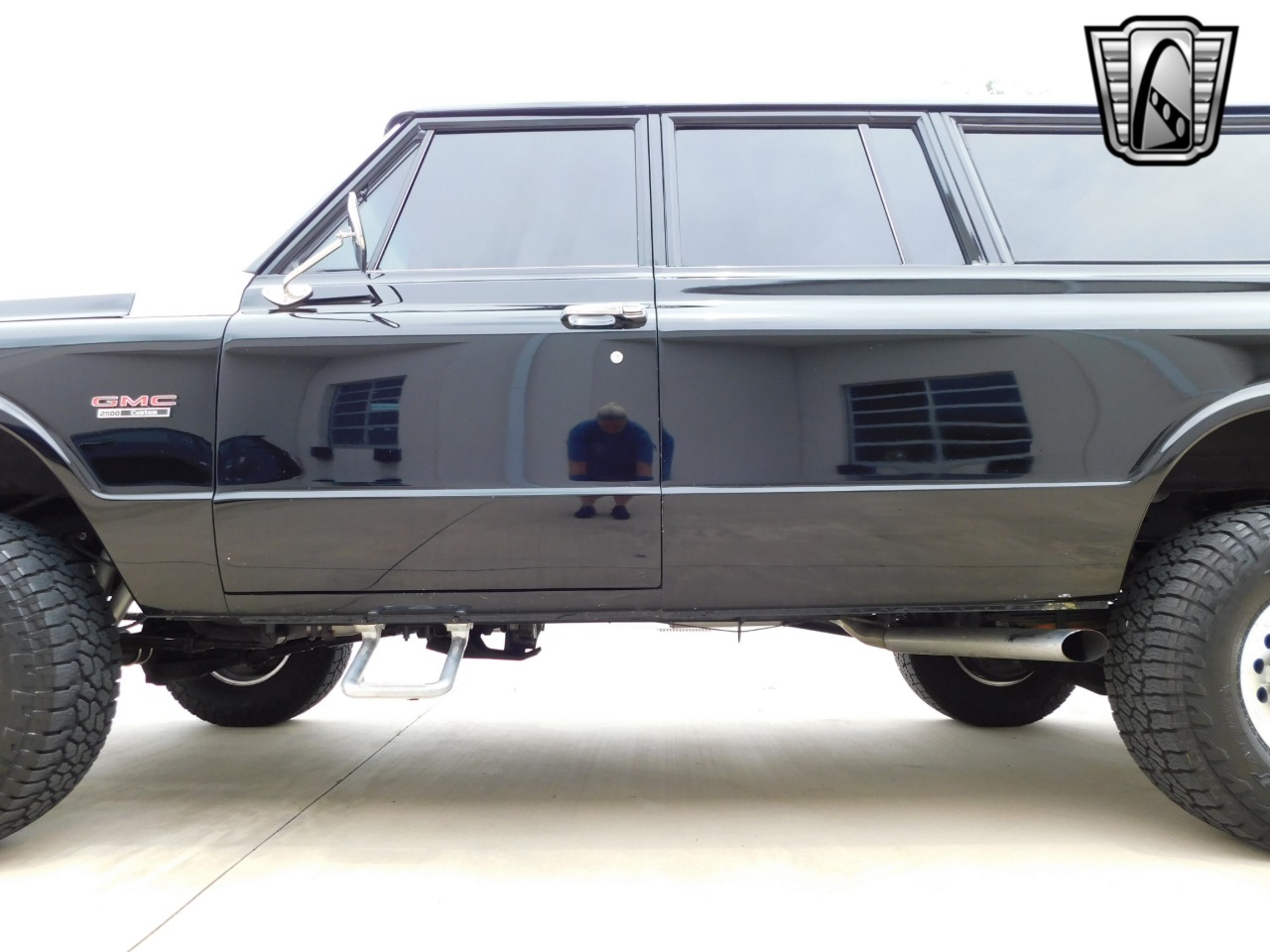 1972 GMC Suburban 39