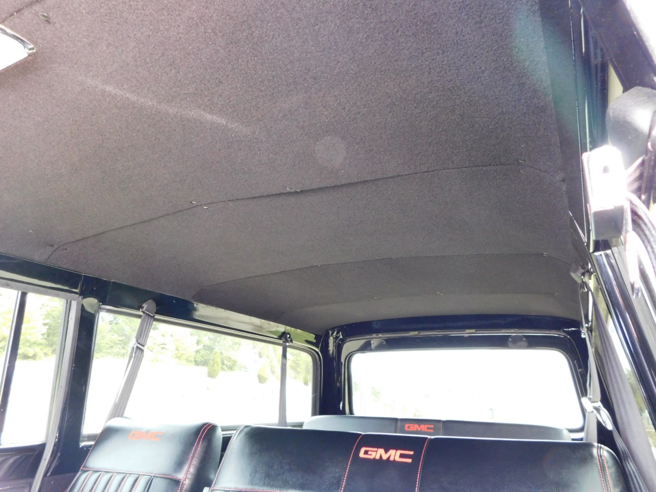 1972 GMC Suburban 23