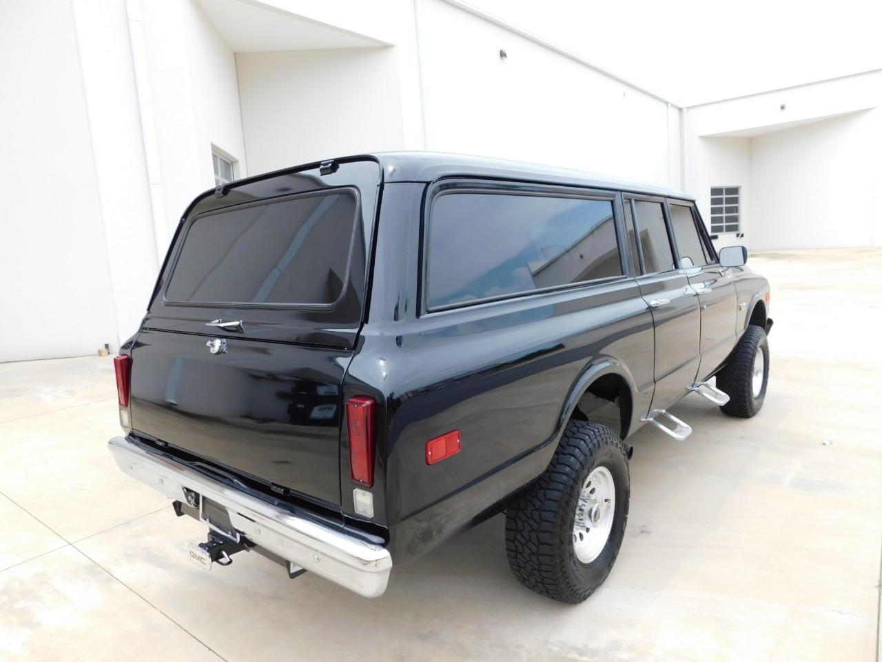 1972 GMC Suburban 48