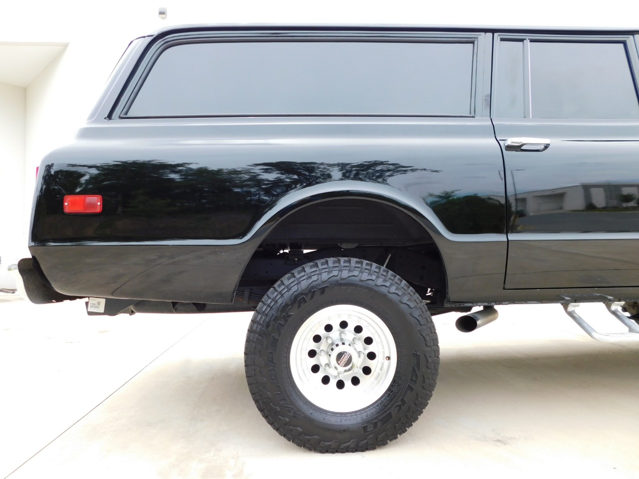 1972 GMC Suburban 49