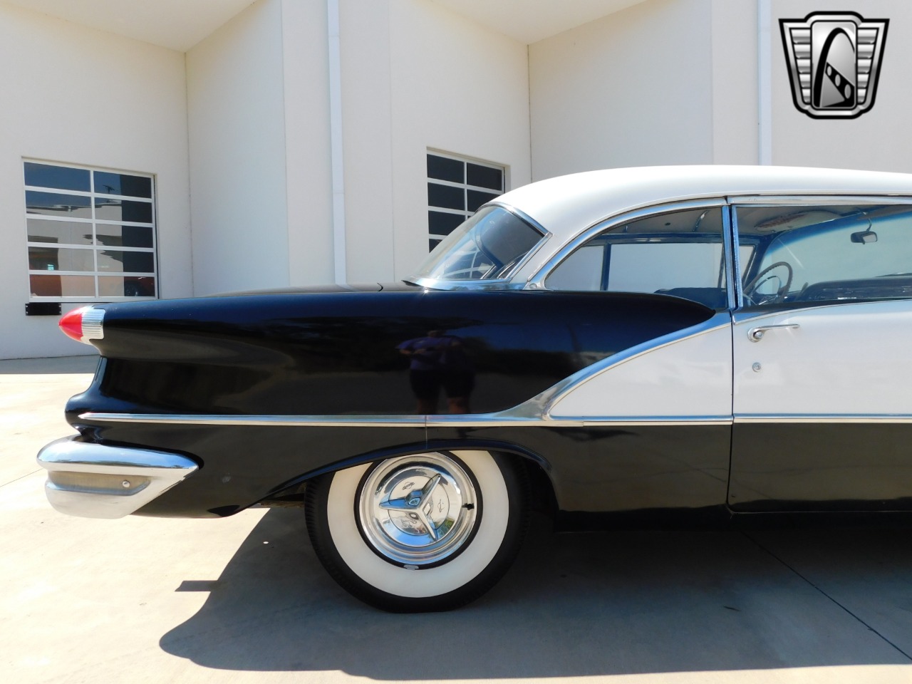 1956 Oldsmobile Super 88 Holiday 11