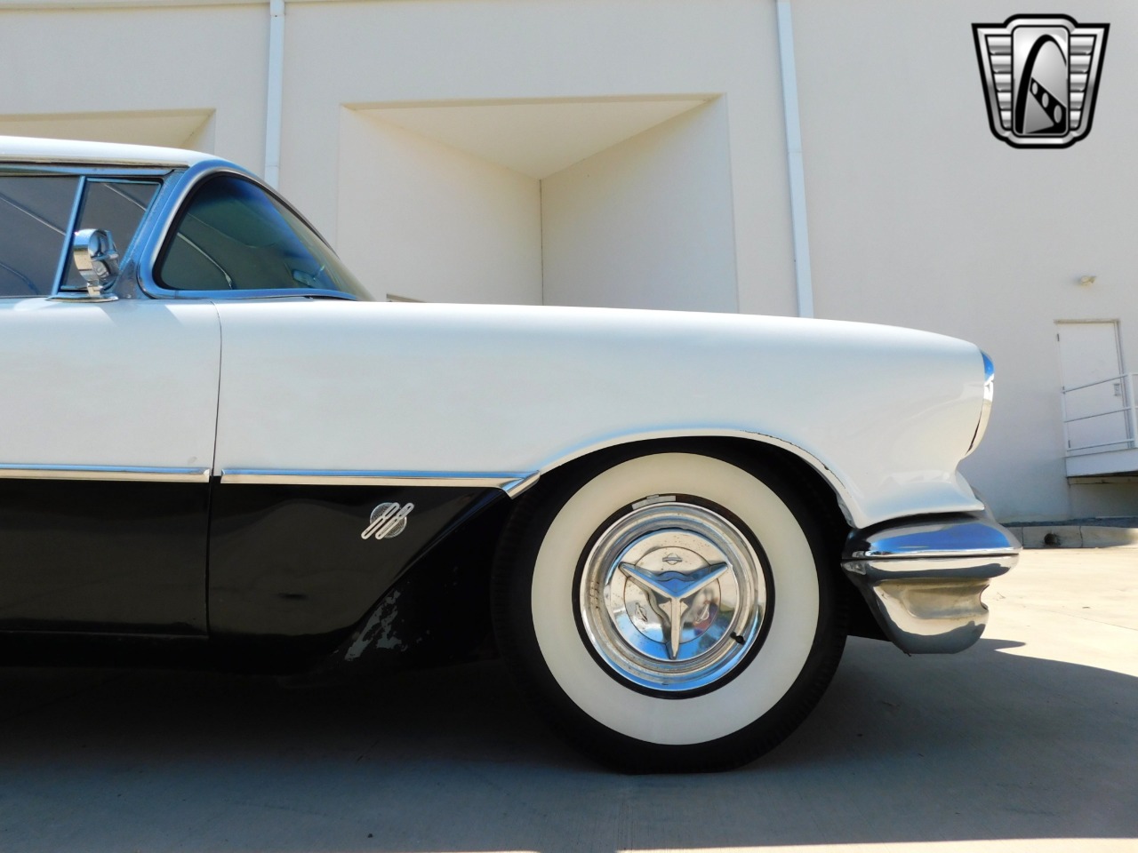 1956 Oldsmobile Super 88 Holiday 13