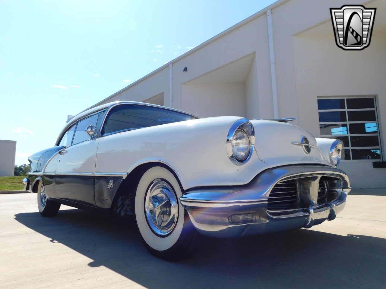 1956 Oldsmobile Super 88 Holiday 14