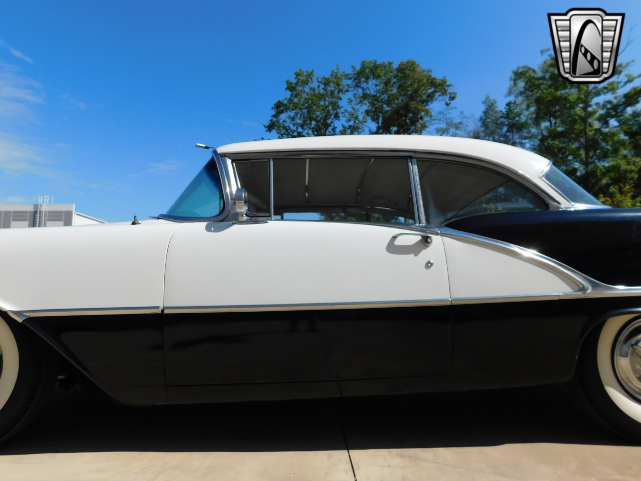 1956 Oldsmobile Super 88 Holiday 38