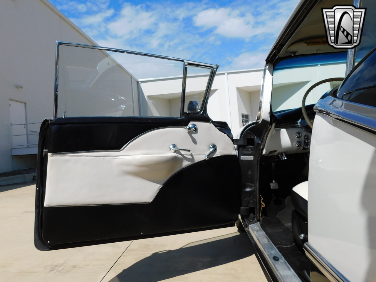 1956 Oldsmobile Super 88 Holiday 81