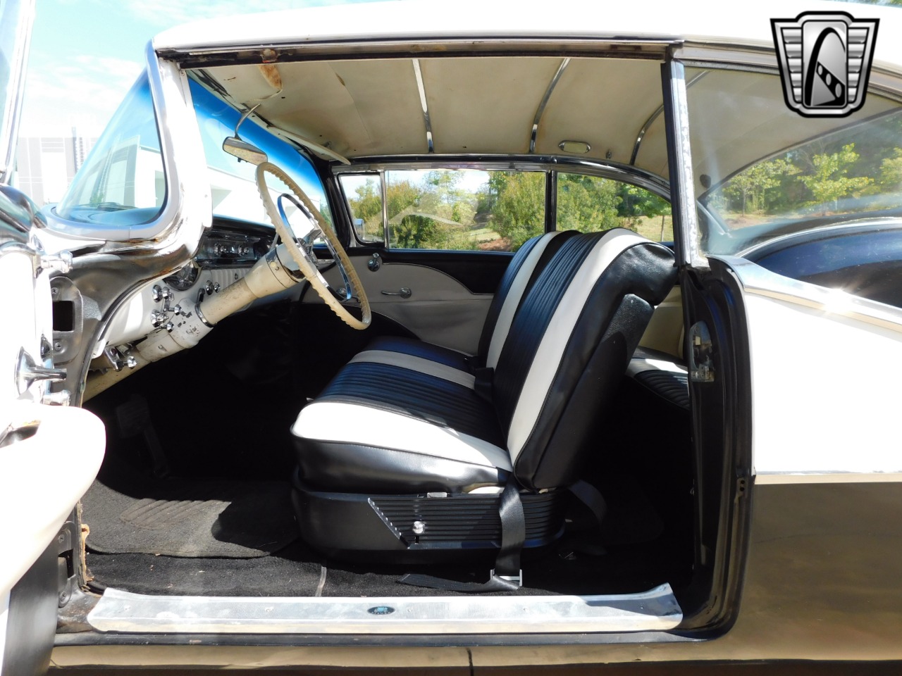 1956 Oldsmobile Super 88 Holiday 83