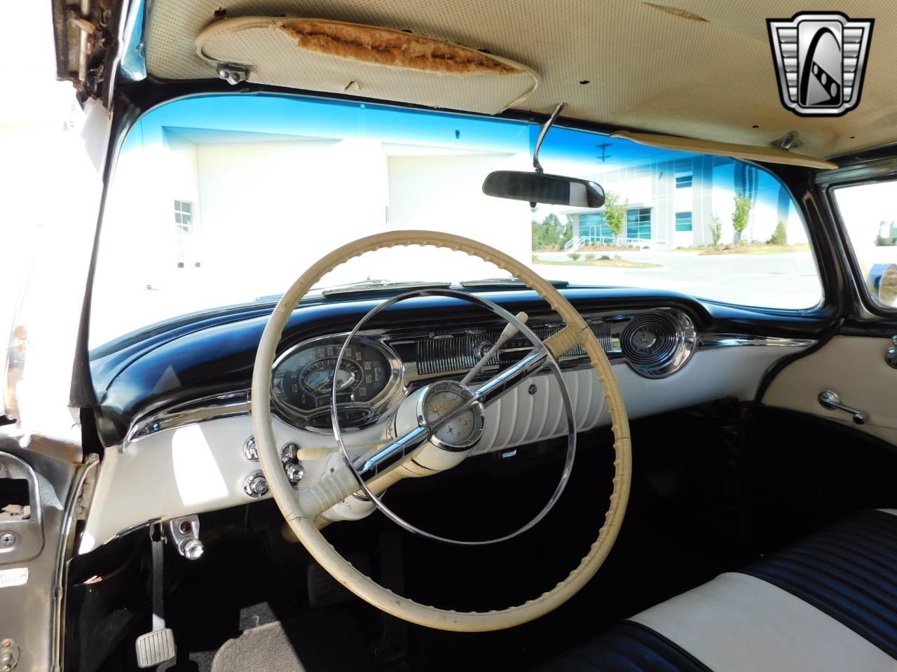 1956 Oldsmobile Super 88 Holiday 21