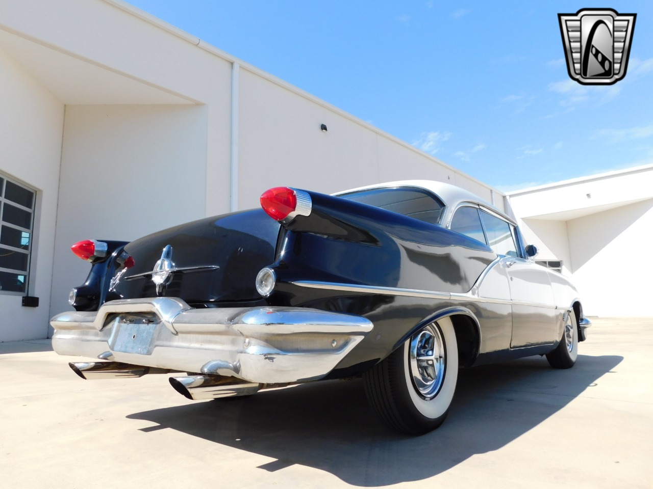 1956 Oldsmobile Super 88 Holiday 46