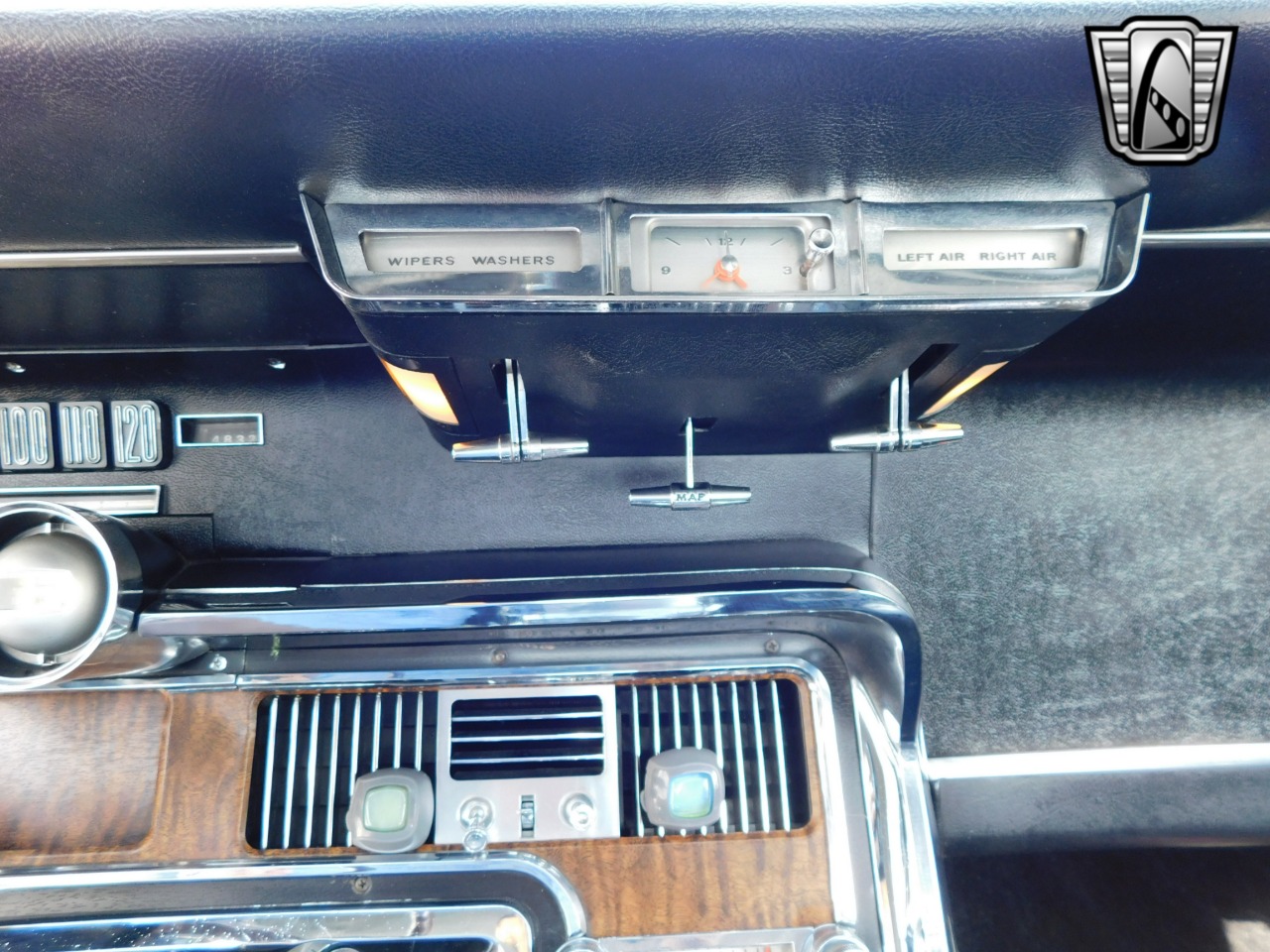 1966 Ford Thunderbird 90