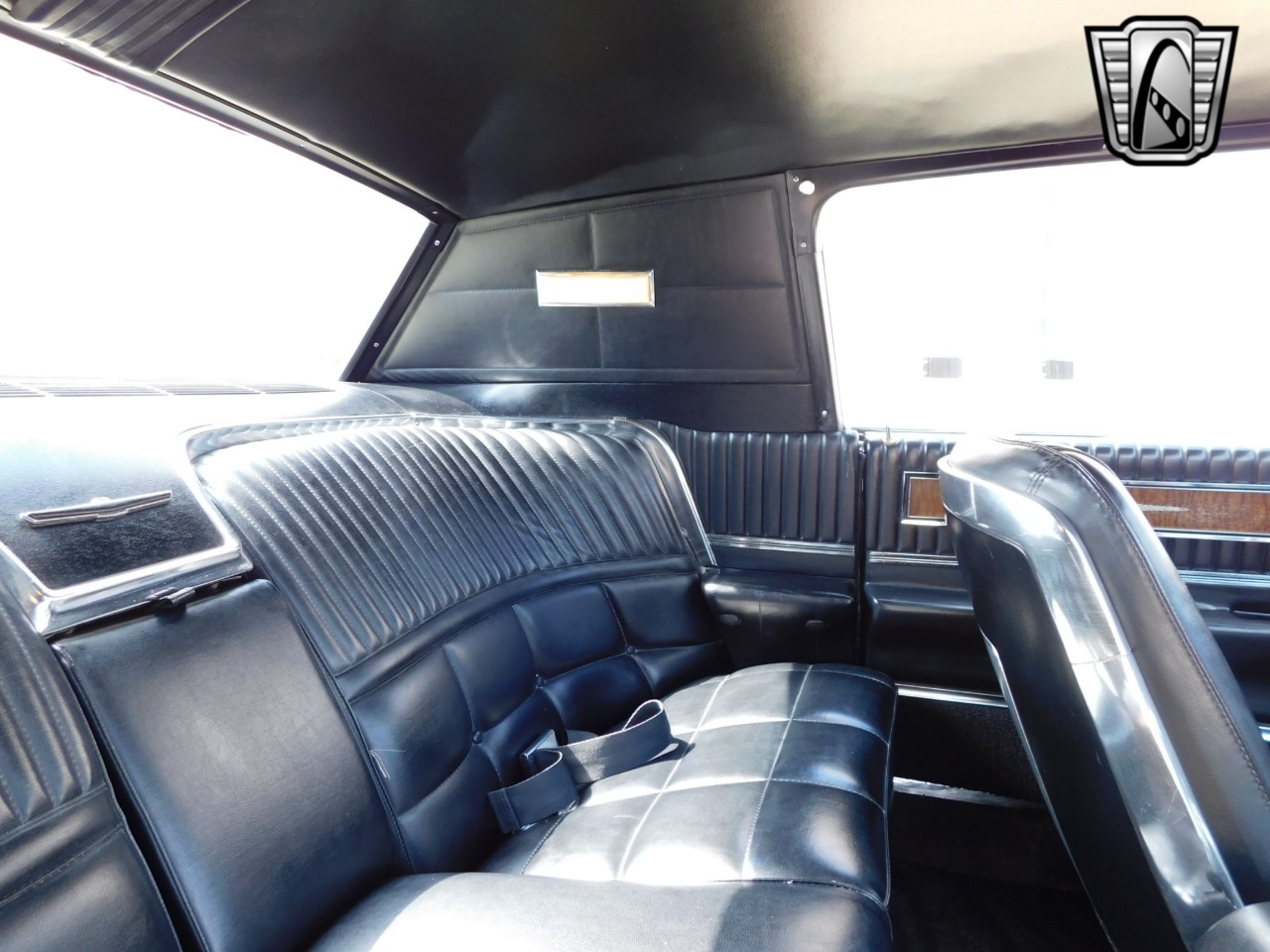 1966 Ford Thunderbird 26